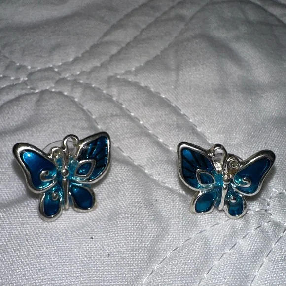 Butterfly Earrings - Picture 6 of 6